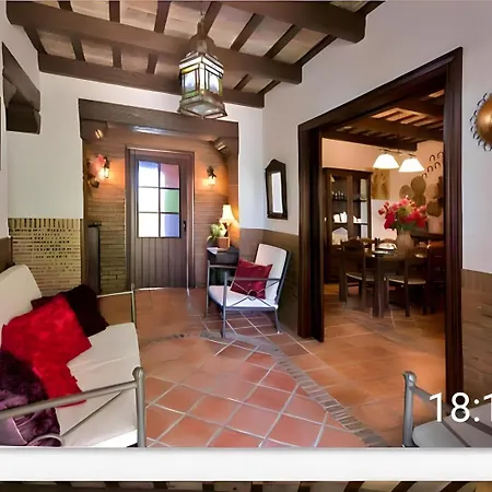 Chalet Grande Con Piscina Parejas Y Familias Holiday home