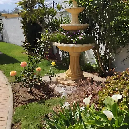Holiday home Chalet Grande Con Piscina Parejas Y Familias Conil De La Frontera